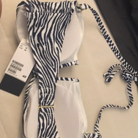 bikini top - Picture 2 of 2